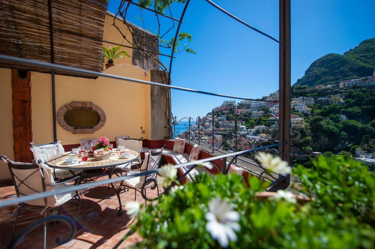 Casa Giulia - Sophisticated Apartment With View Positano Buitenkant foto