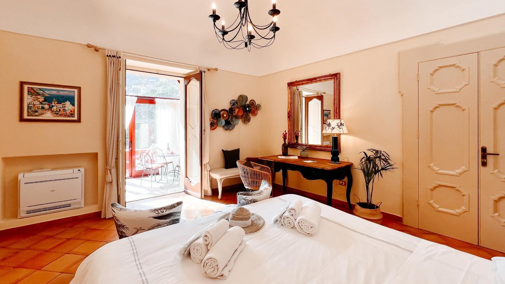 Casa Giulia - Sophisticated Apartment With View Positano Buitenkant foto