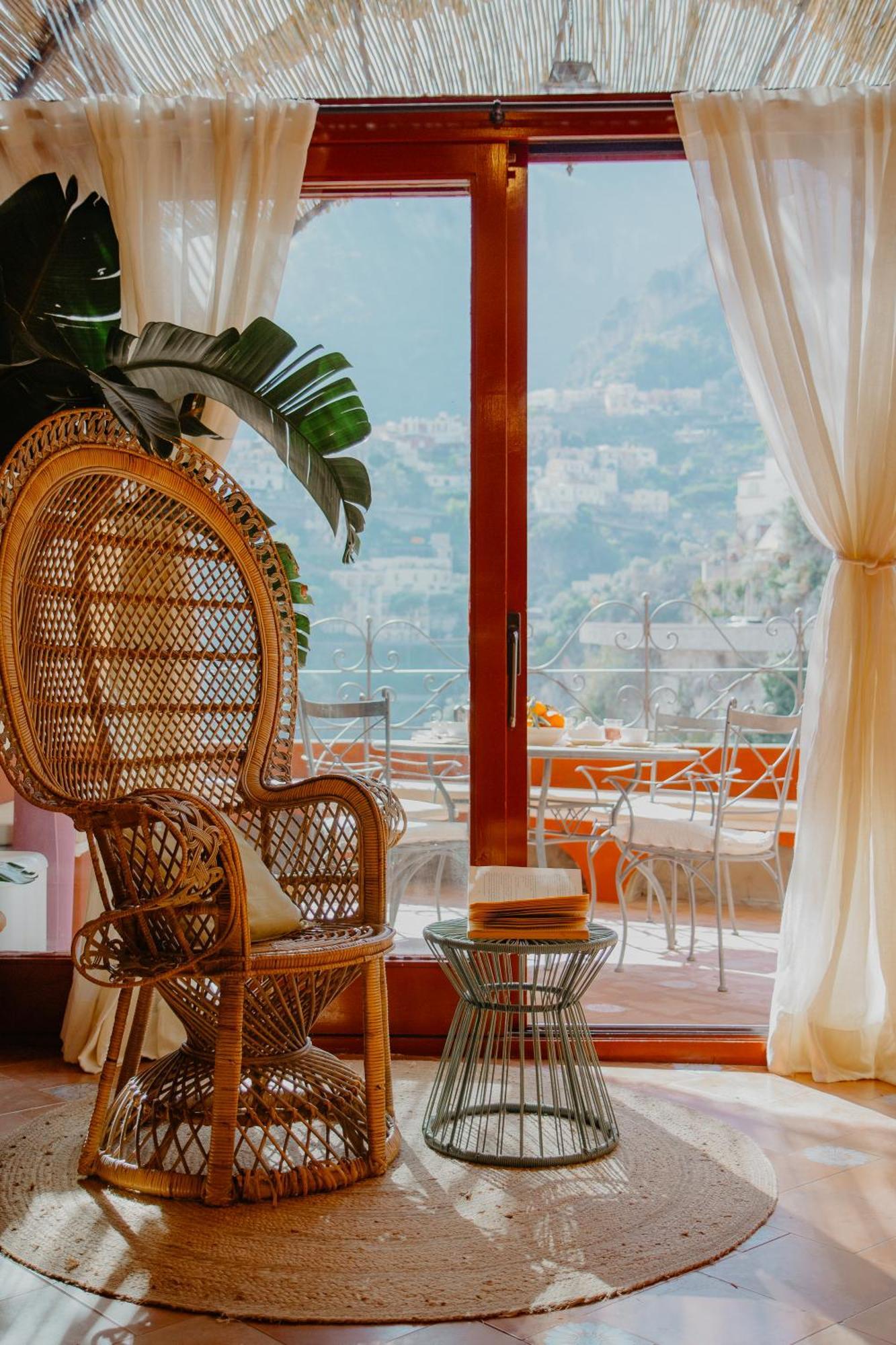 Casa Giulia - Sophisticated Apartment With View Positano Buitenkant foto